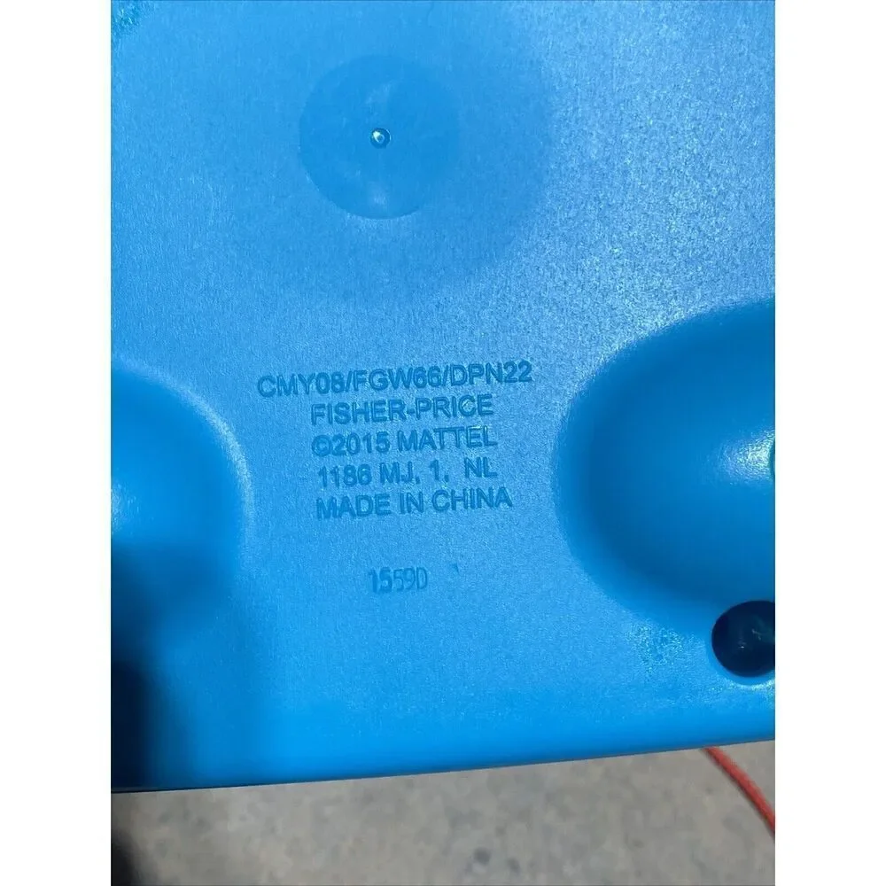 Fisher Price Chatter Phone Telephone Pull Toy Moving Eyes Bell When Dialed 2015